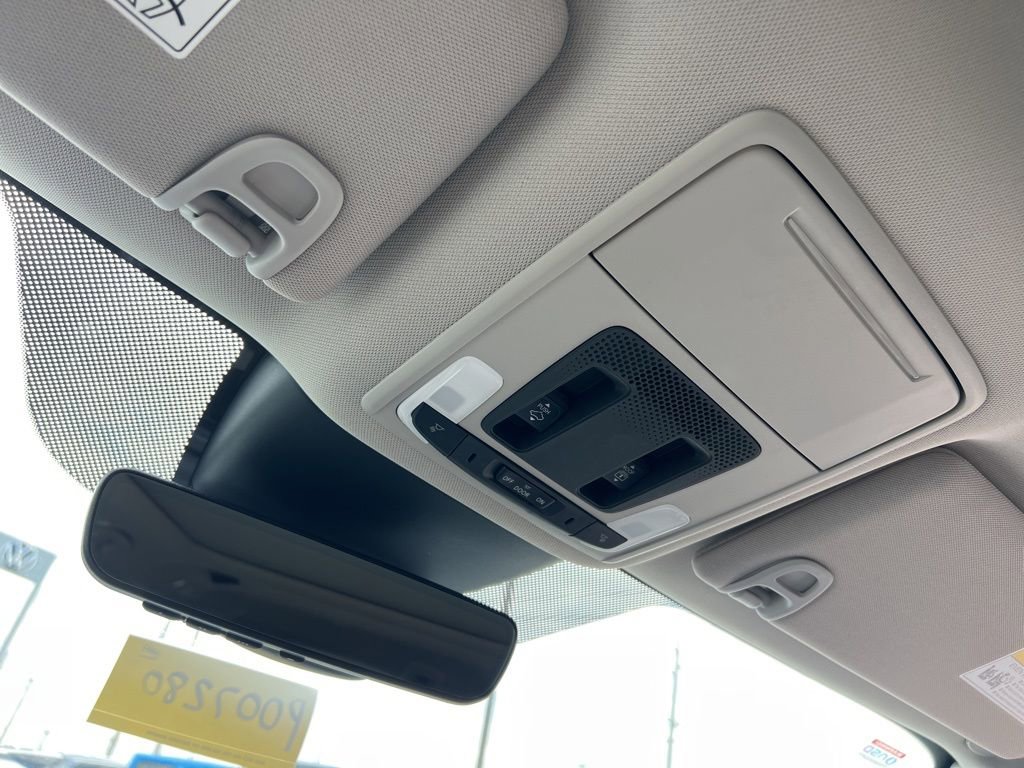 Used 2023 Honda Pilot Touring image 23