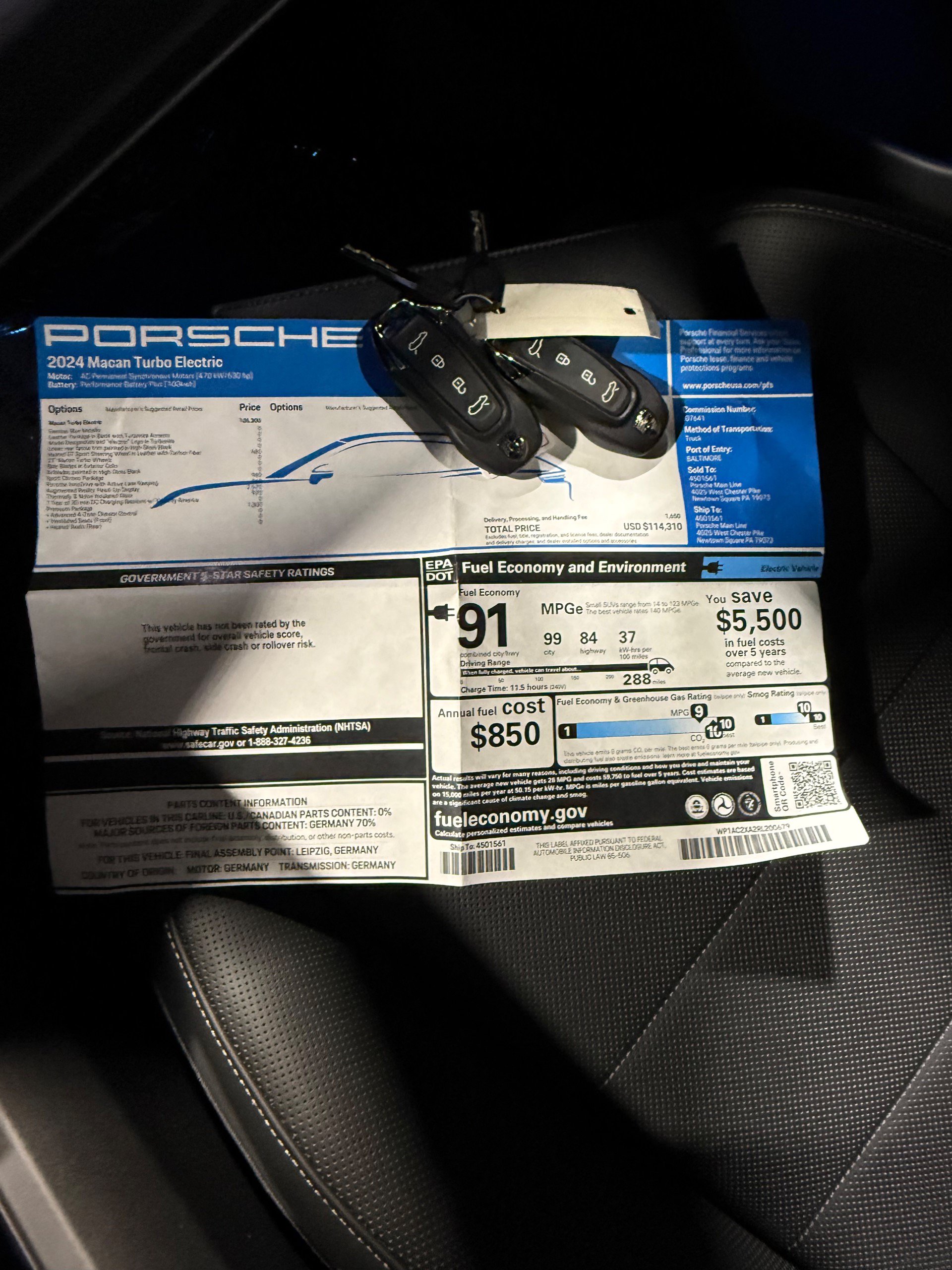 Used 2024 Porsche Macan Turbo Electric AWD/4WD image 64