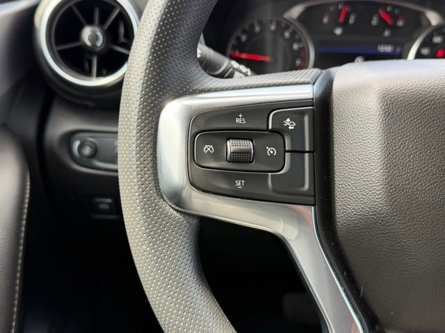 Used 2025 Chevrolet Blazer LT AWD/4WD image 33