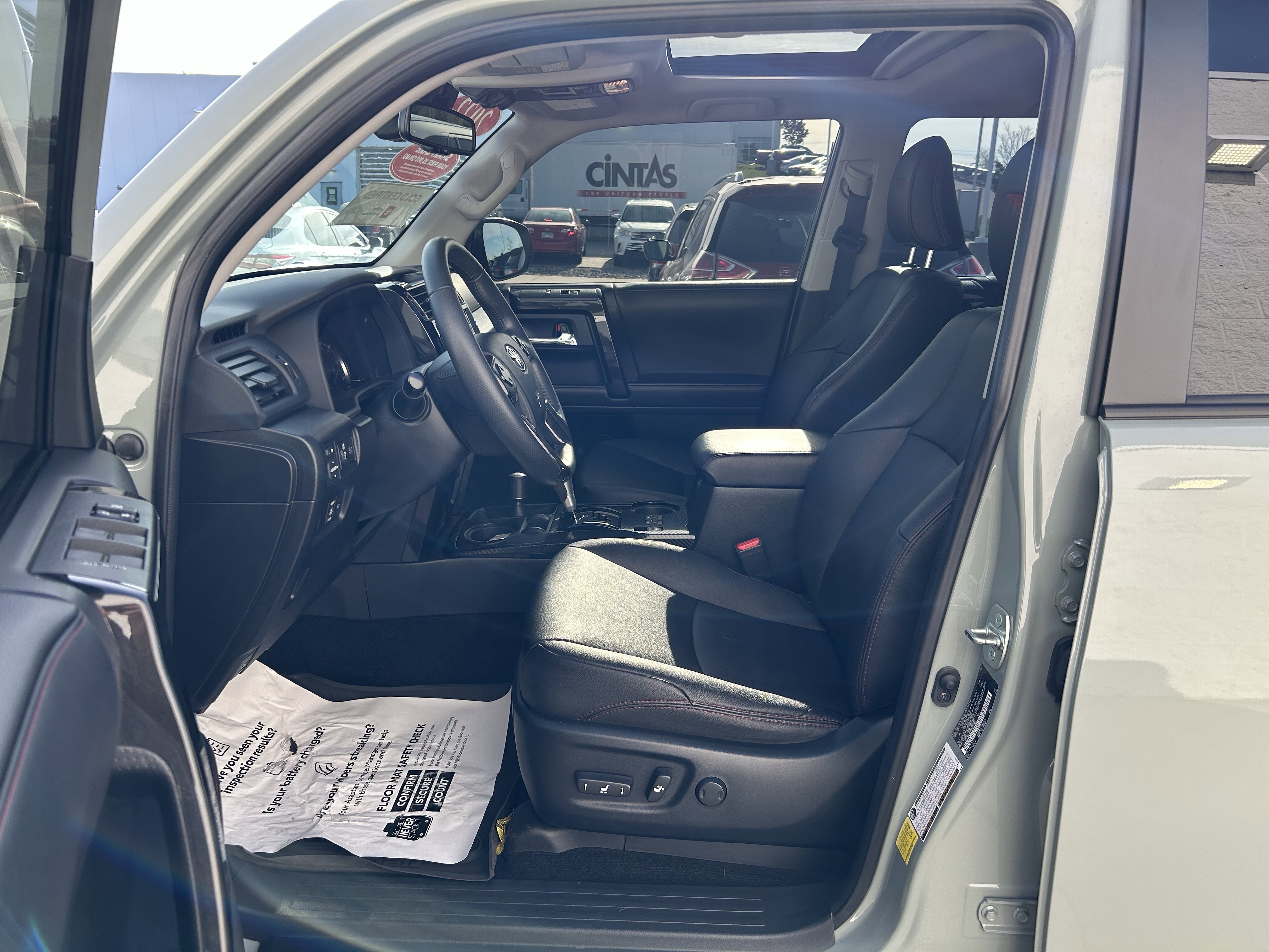 Certified 2022 Toyota 4Runner TRD Off-Road Premium w/ Moonroof Package image 13