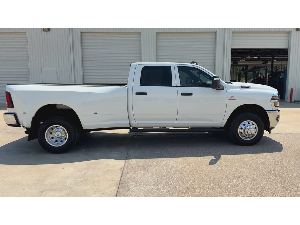 Used 2025 RAM 3500 Tradesman AWD/4WD image 9