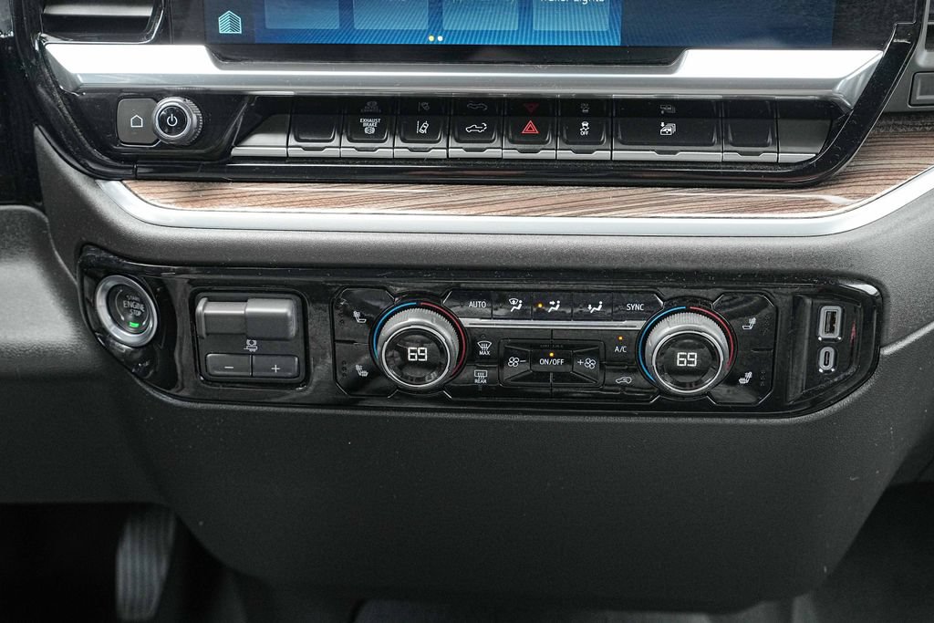 Used 2014 RAM 1500 Outdoorsman AWD/4WD image 31