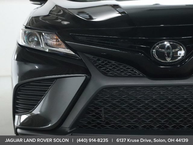 Used 2018 Toyota Camry SE w/ Moonroof Package FWD image 41