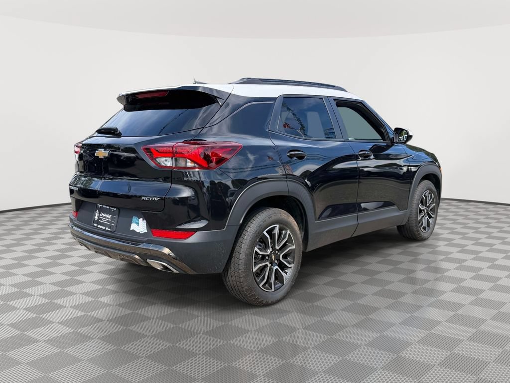 Used 2023 Chevrolet TrailBlazer ACTIV w/ Convenience Package FWD image 9