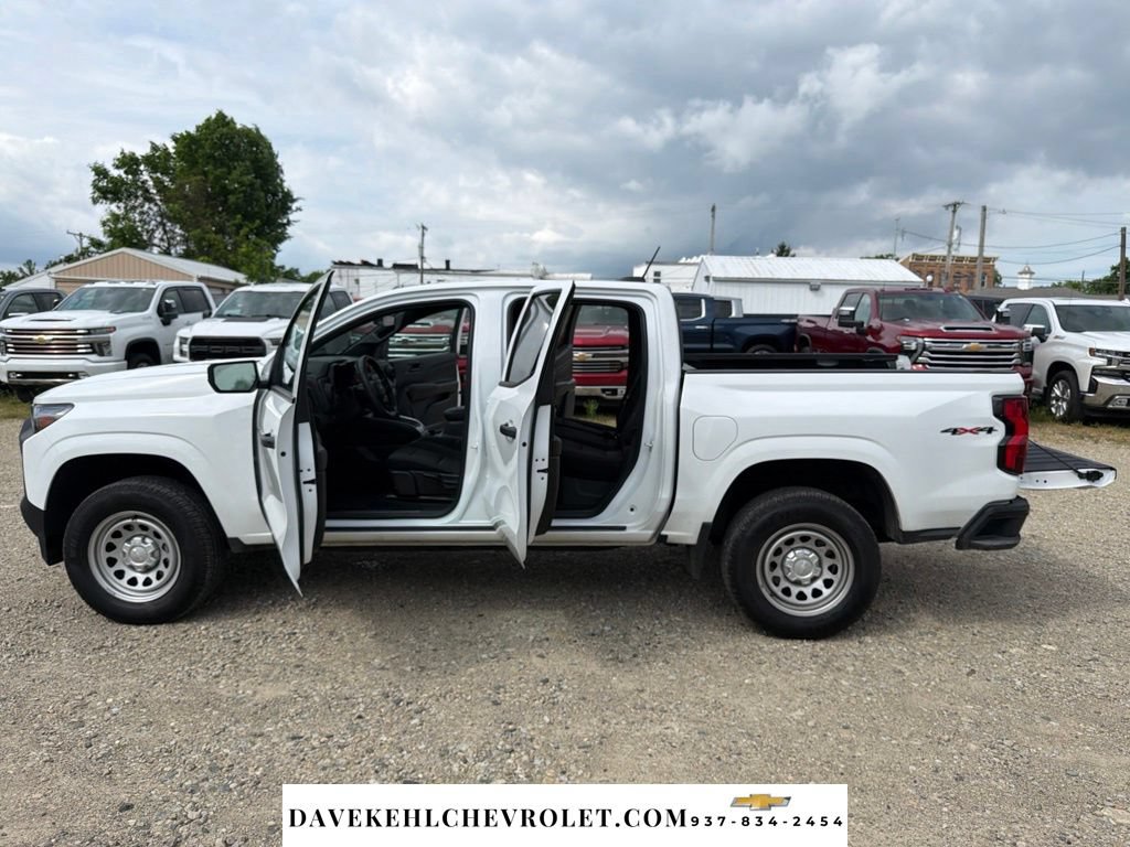 Used 2026 Chevrolet Colorado W/T AWD/4WD image 22