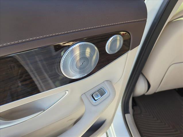 Used 2016 Mercedes-Benz C 300 4MATIC Sedan image 21