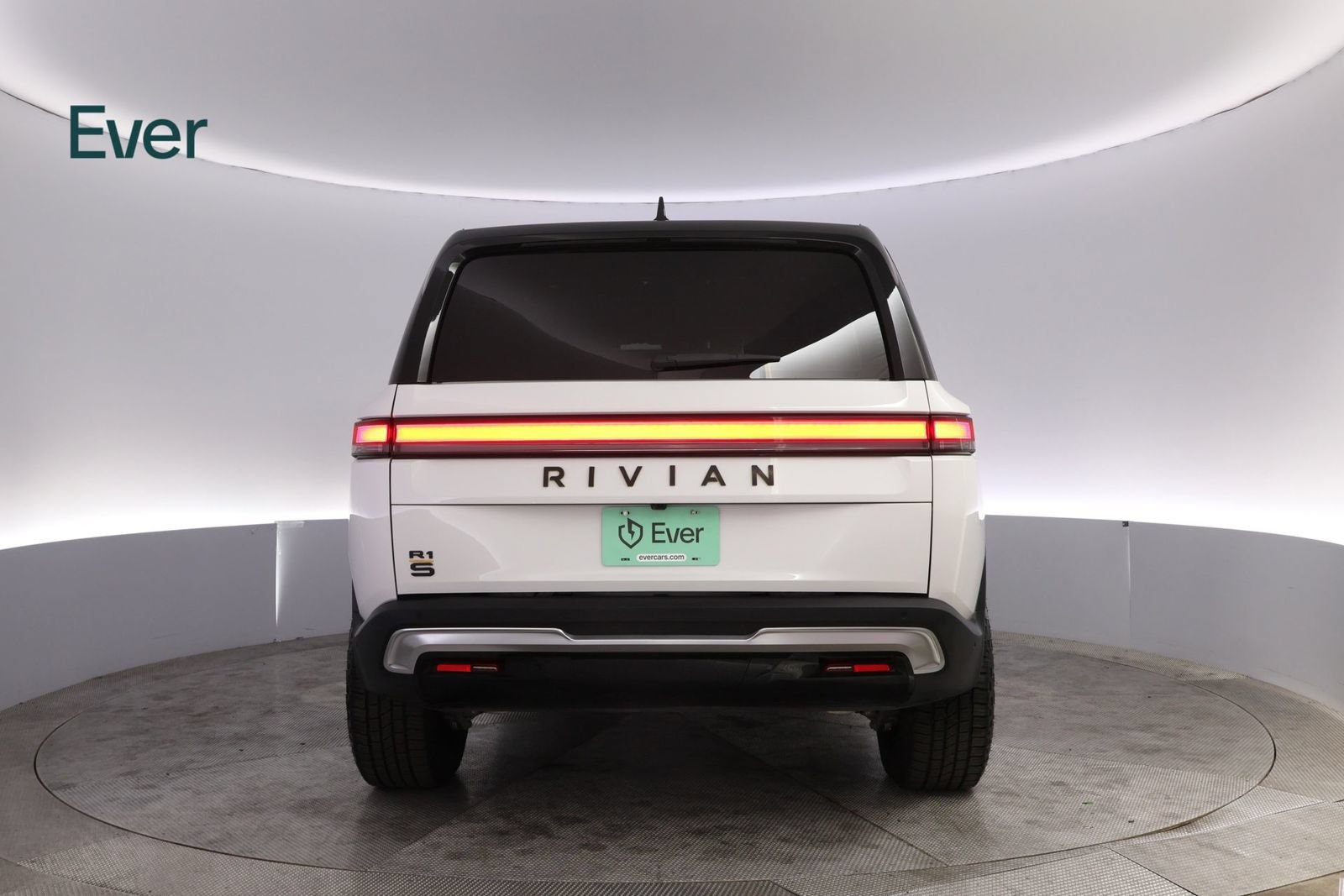 Used 2023 Rivian R1S Adventure AWD/4WD image 15