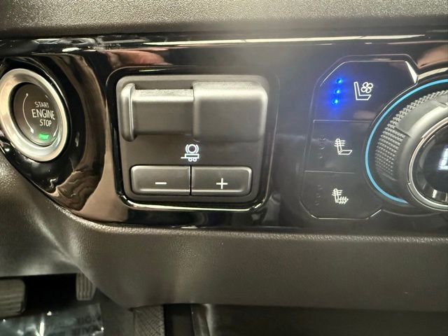 Used 2024 Chevrolet Silverado 1500 ZR2 image 33