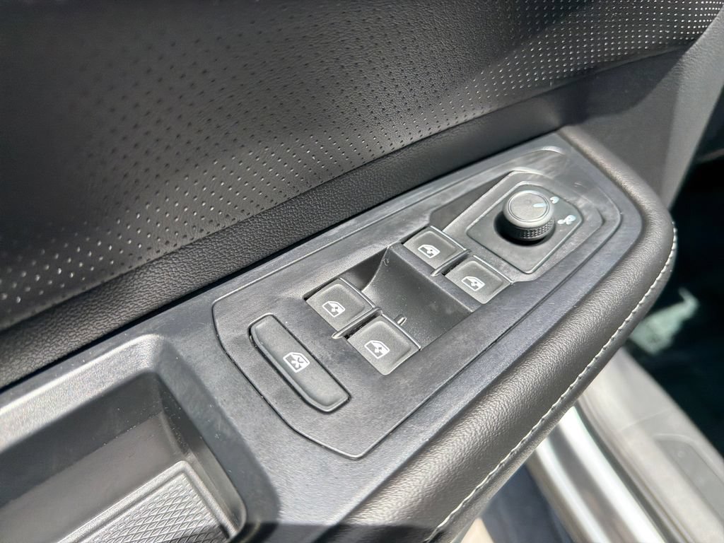 Certified 2026 Volkswagen Atlas SE AWD/4WD image 14