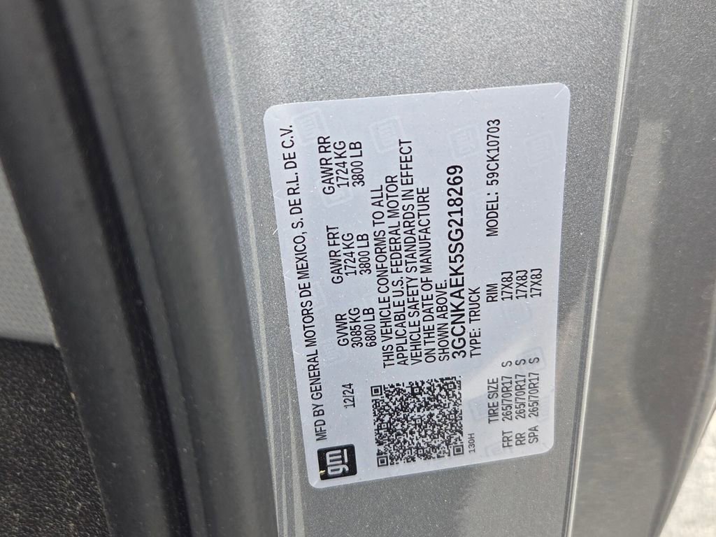 Used 2025 Chevrolet Silverado 1500 W/T w/ Trailering Package image 4