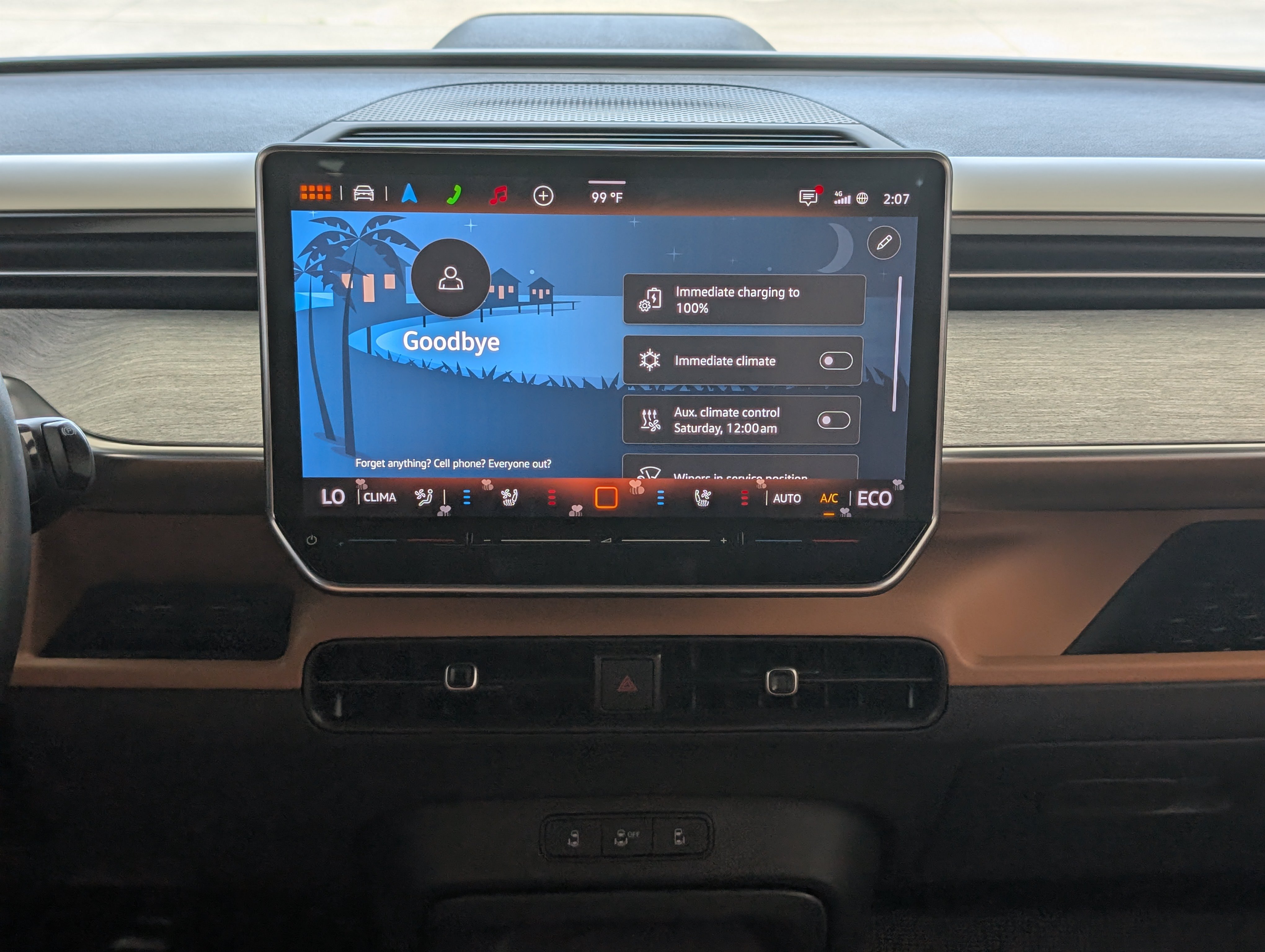 Used 2025 Volkswagen ID. Buzz Pro S Plus RWD image 30