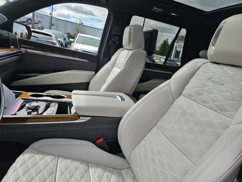 Certified 2025 Cadillac Escalade Sport Platinum image 27