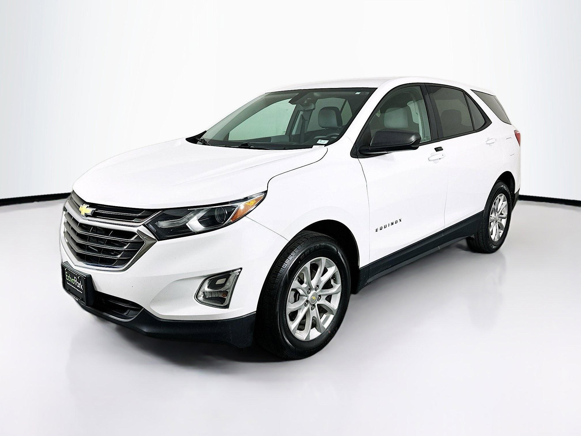 Used 2019 Chevrolet Equinox LS AWD/4WD image 3