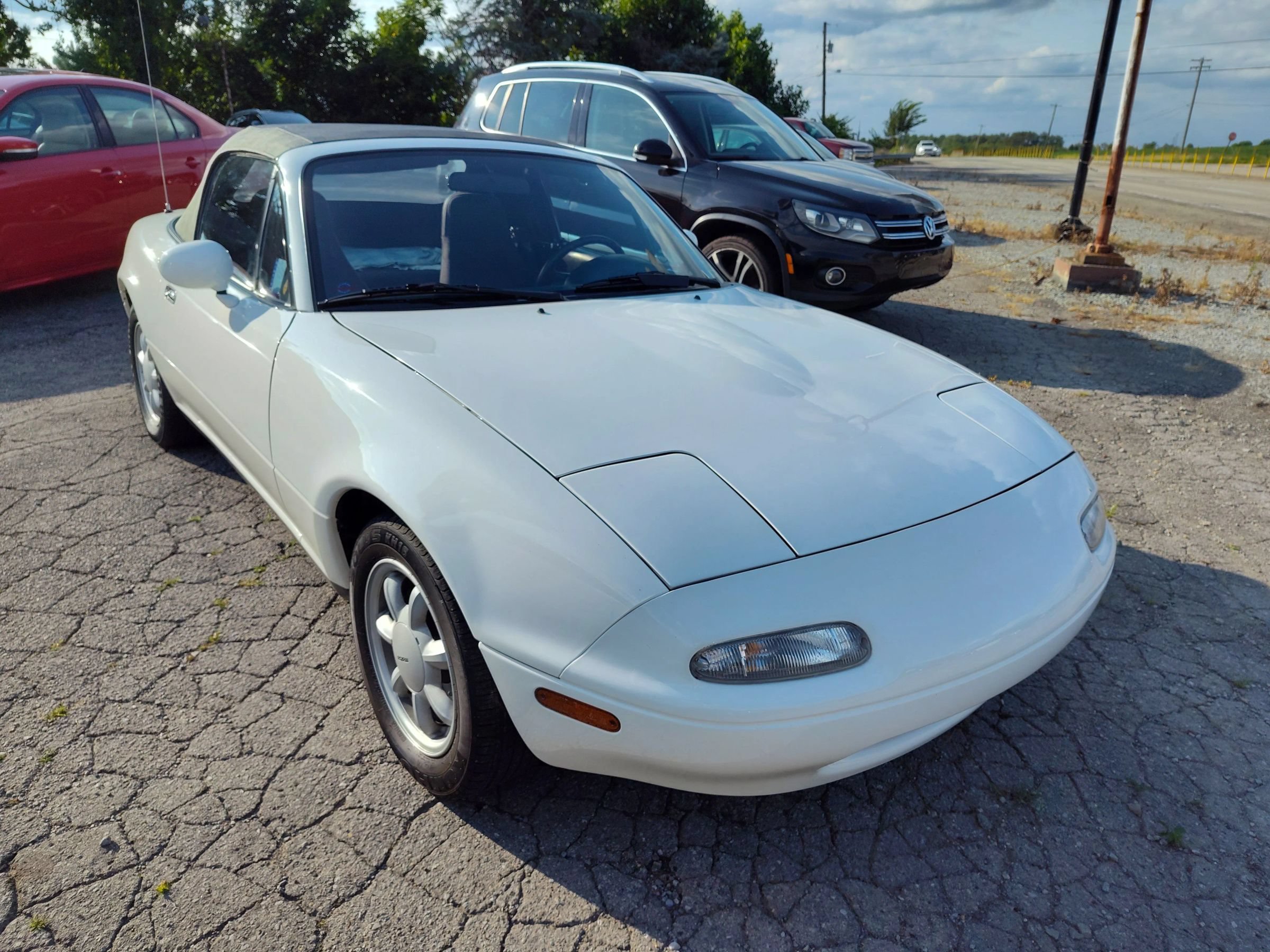 Used 1991 MAZDA MX-5 Miata RWD image 4