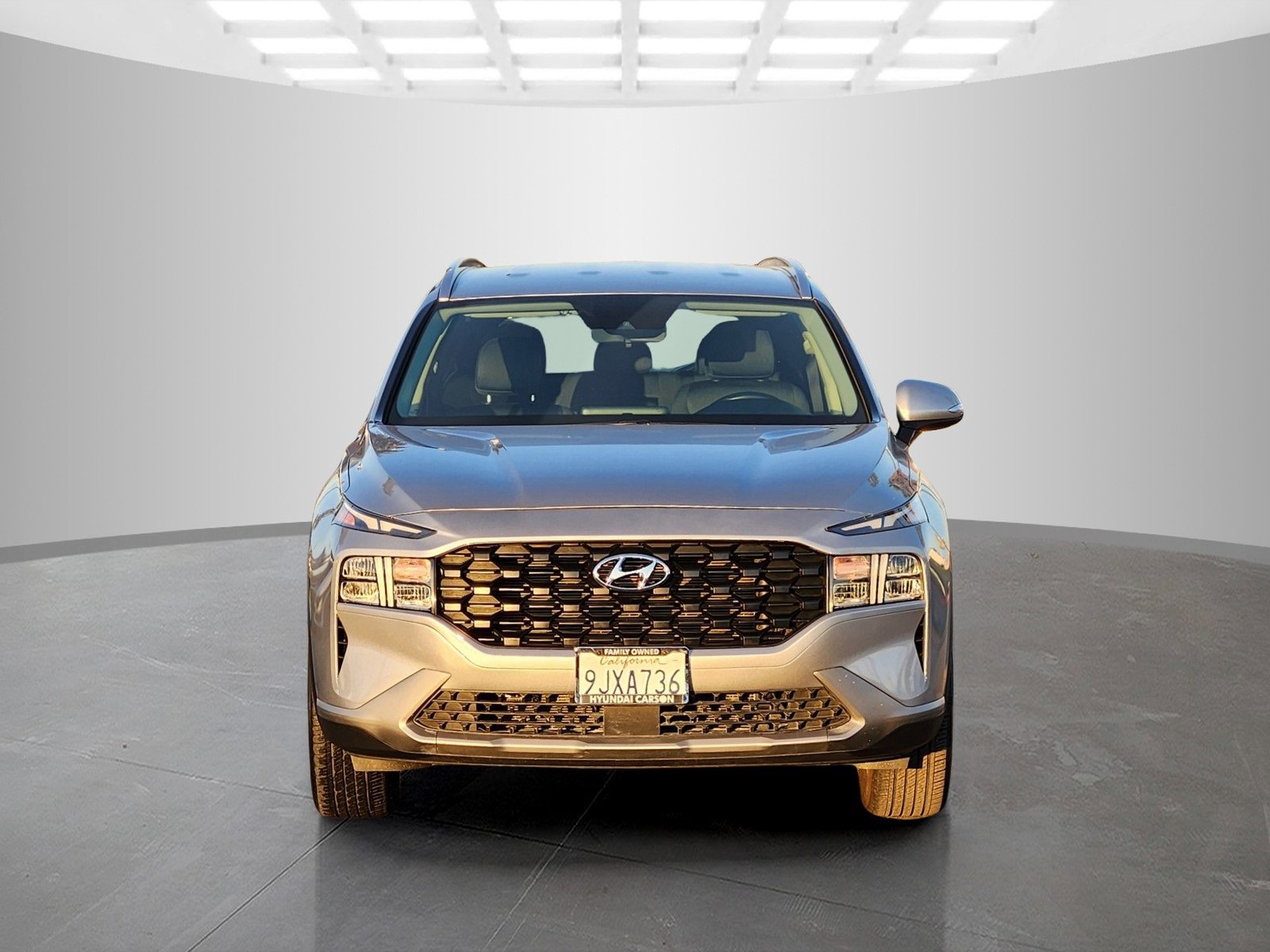 Used 2023 Hyundai Santa Fe SEL image 2