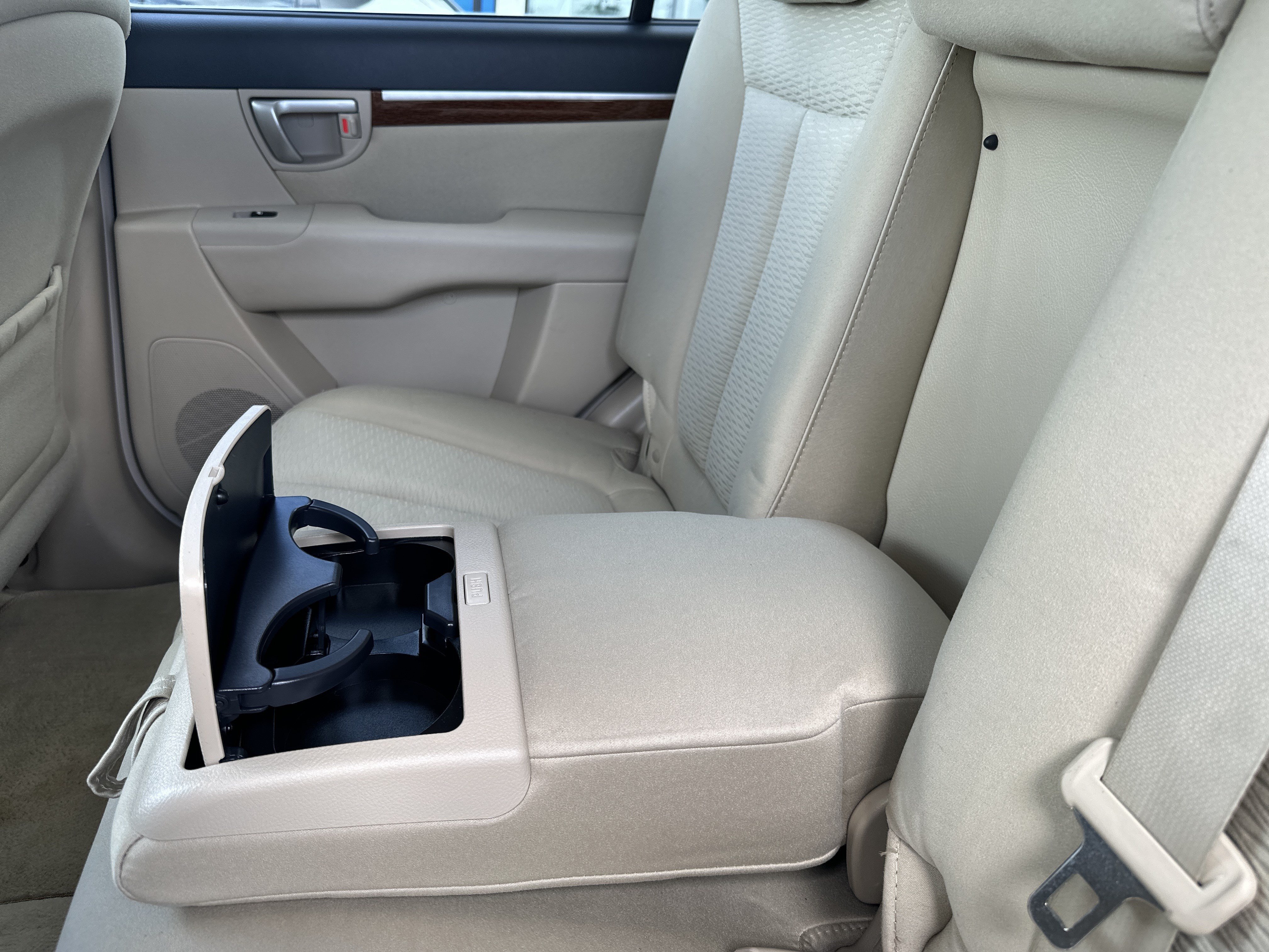 Used 2007 Hyundai Santa Fe SE FWD image 27