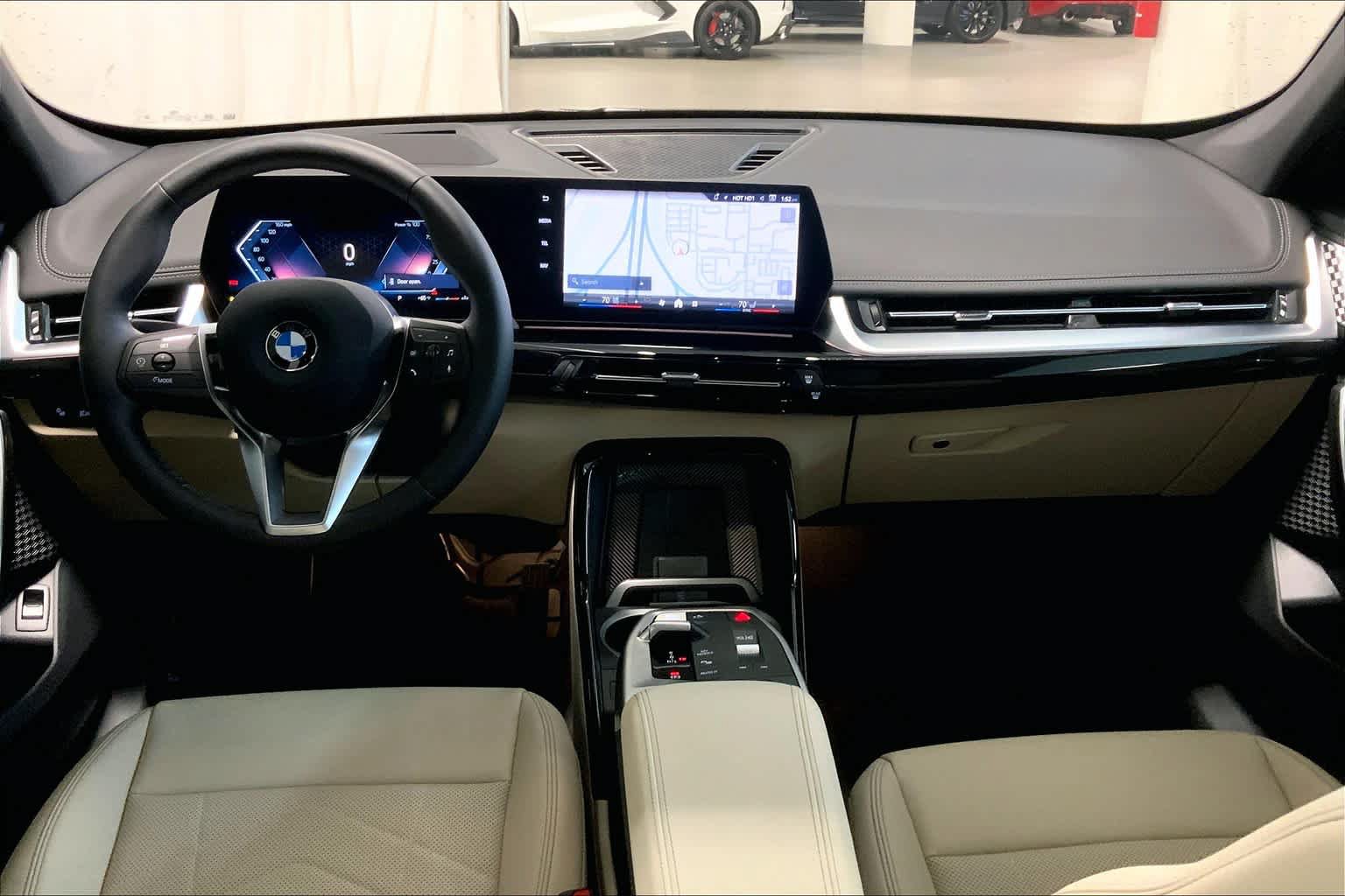 Used 2024 BMW X1 xDrive28i w/ Premium Package AWD/4WD image 5