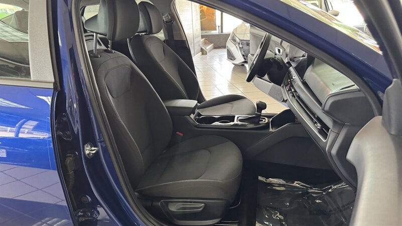 Used 2026 Kia K4 FWD image 22