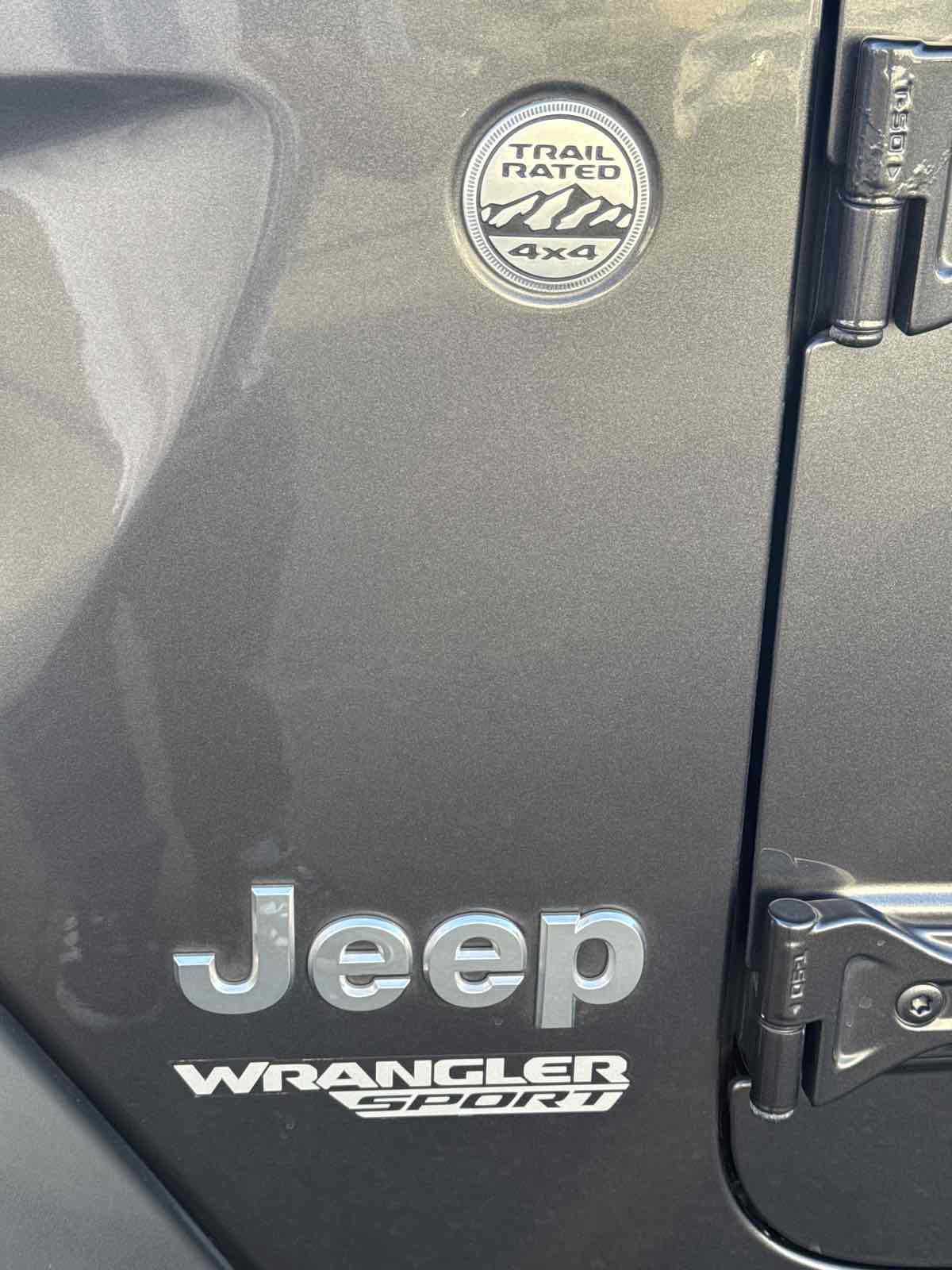 Used 2018 Jeep Wrangler Sport AWD/4WD image 12