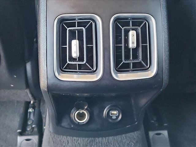Used 2022 Kia Sorento S w/ Panoramic Sunroof Package AWD/4WD image 25