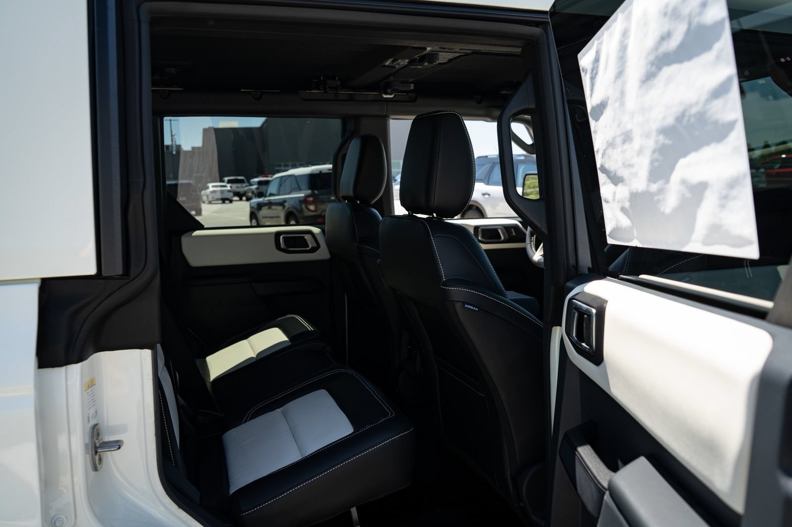 New 2026 Ford Bronco Outer Banks w/ Sasquatch Package AWD/4WD image 36