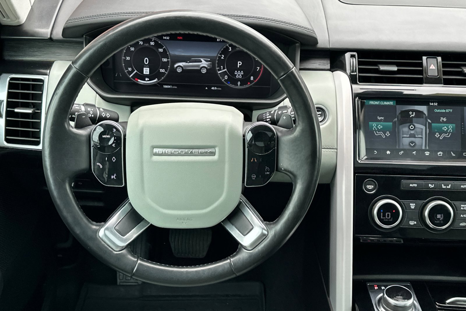 Used 2020 Land Rover Discovery HSE Luxury image 14