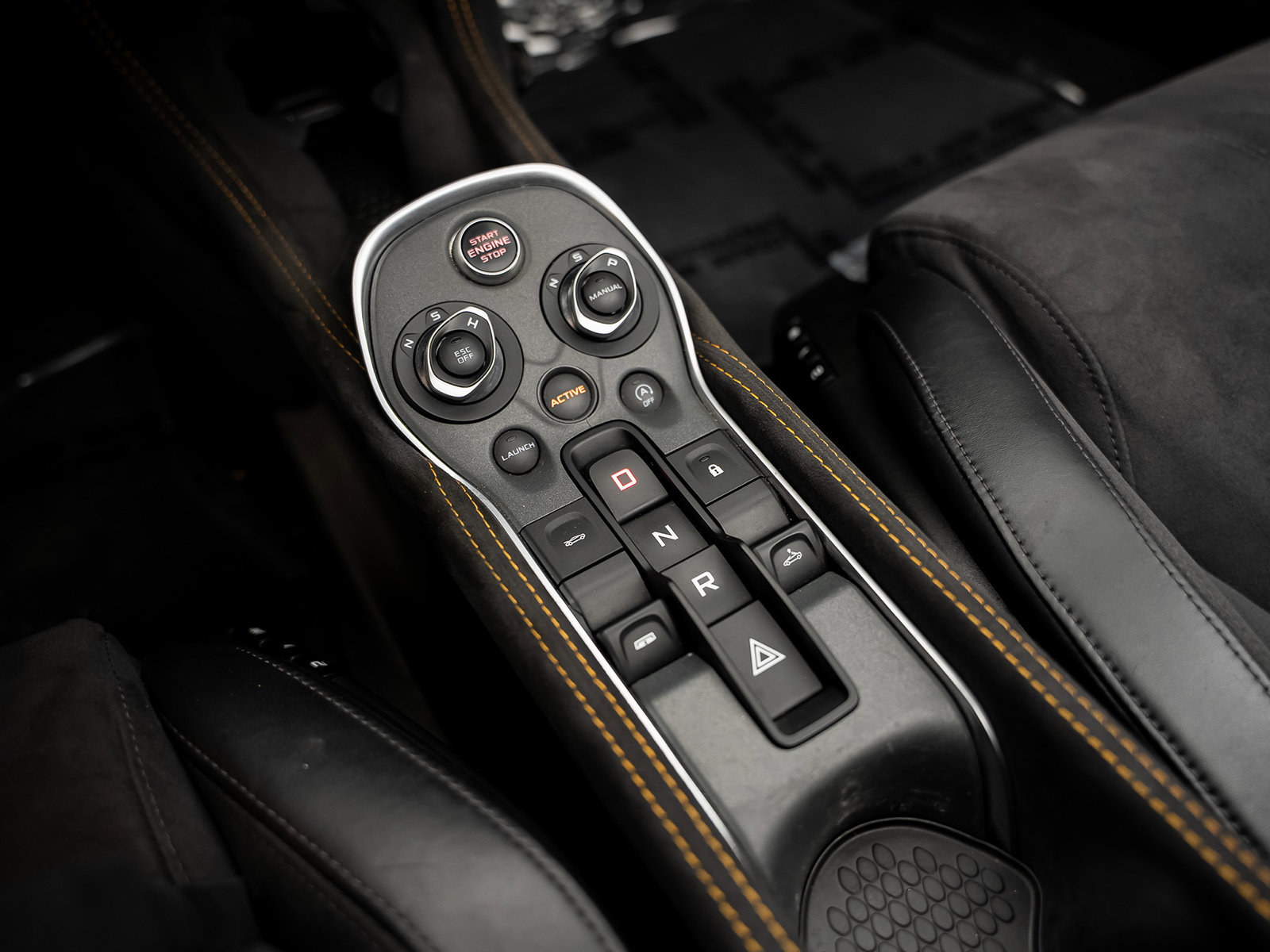 Used 2020 McLaren 600LT Spider RWD image 45