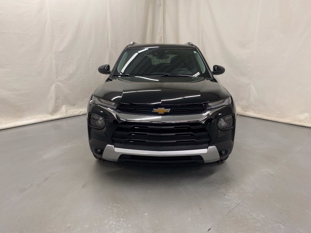Used 2023 Chevrolet TrailBlazer LT FWD image 3