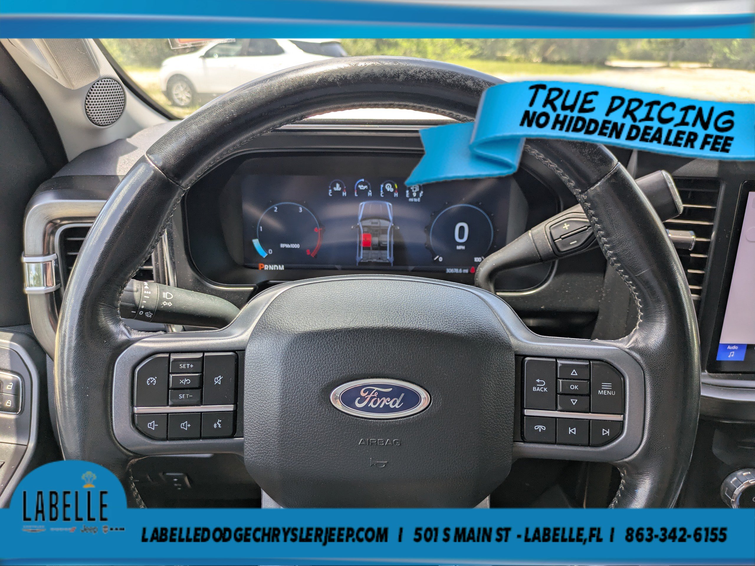 Used 2023 Ford F250 4x4 Crew Cab Super Duty image 24