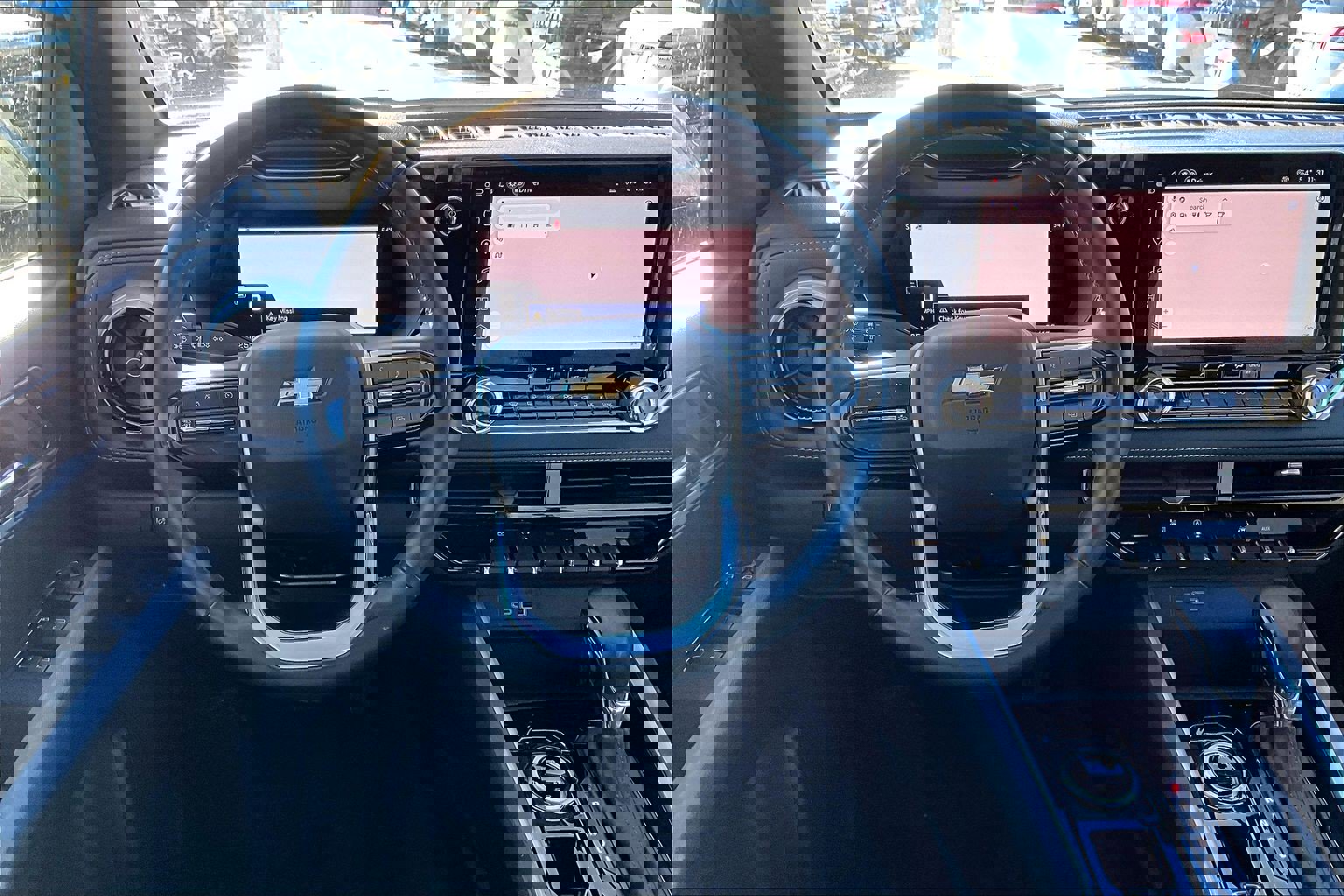 Used 2024 Chevrolet Colorado LT w/ LT Convenience Package image 5