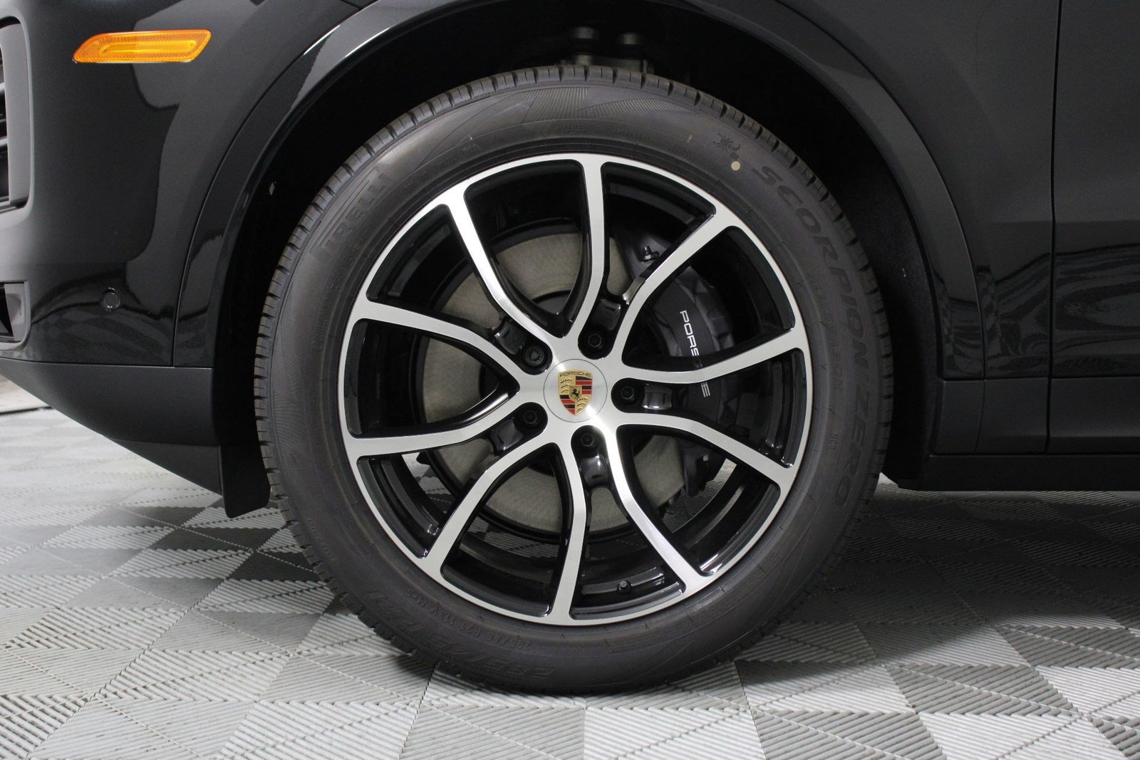 New 2026 Porsche Cayenne AWD/4WD image 17