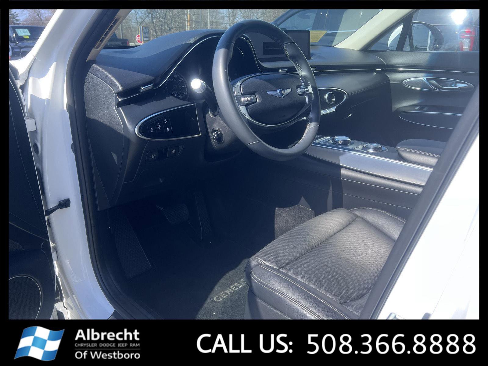 Used 2022 Genesis GV70 2.5T w/ Select Package image 9