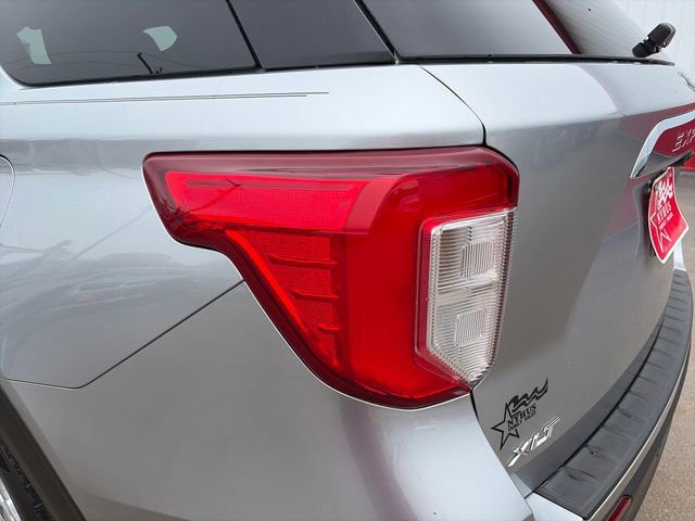 Used 2020 Ford Explorer XLT w/ Equipment Group 202A image 18