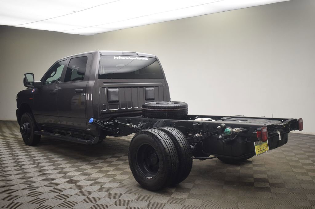 New 2026 RAM 3500 Tradesman AWD/4WD image 13