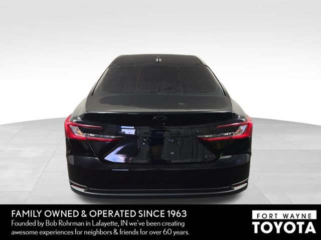 Used 2025 Toyota Camry LE FWD image 8