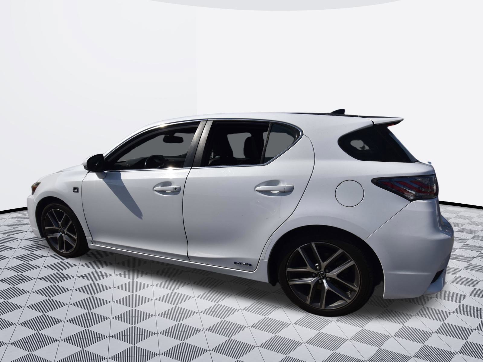 Used 2017 Lexus CT 200h w/ F-Sport Package image 6