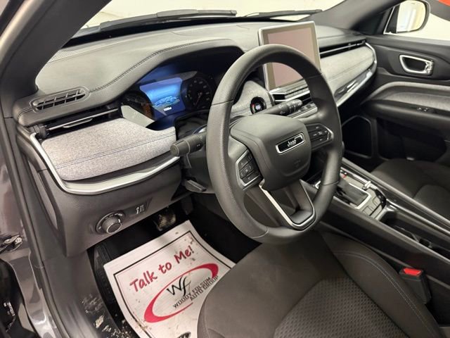 Used 2024 Jeep Compass Sport image 12