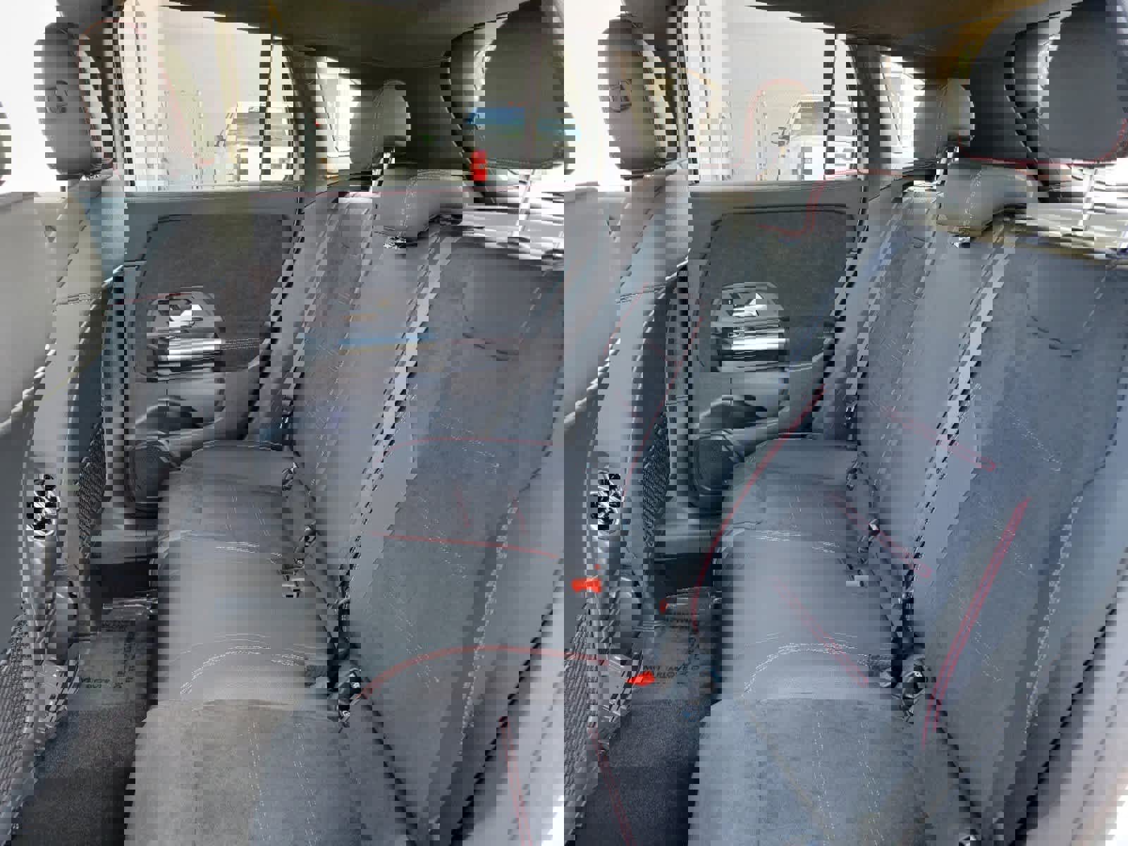 New 2025 Mercedes-Benz GLA 250 image 10