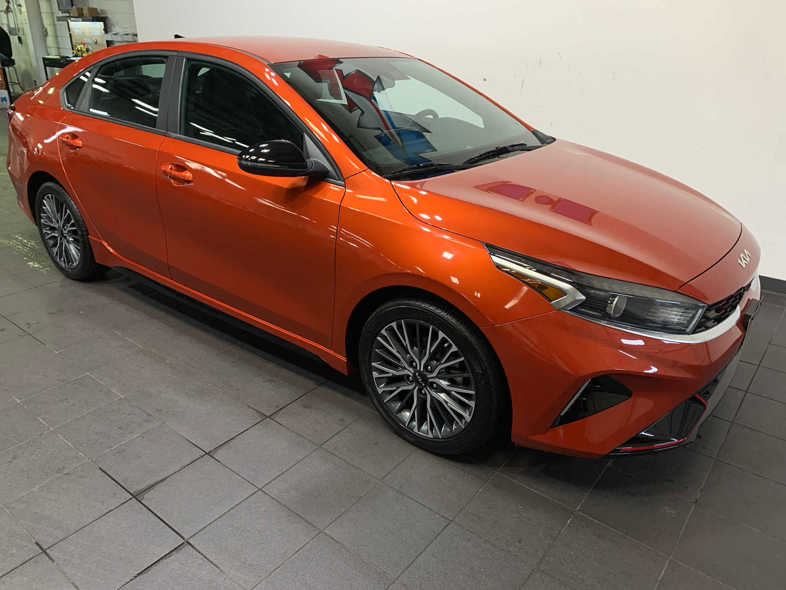 Used 2023 Kia Forte GT-Line w/ GT-Line Technology Package image 2