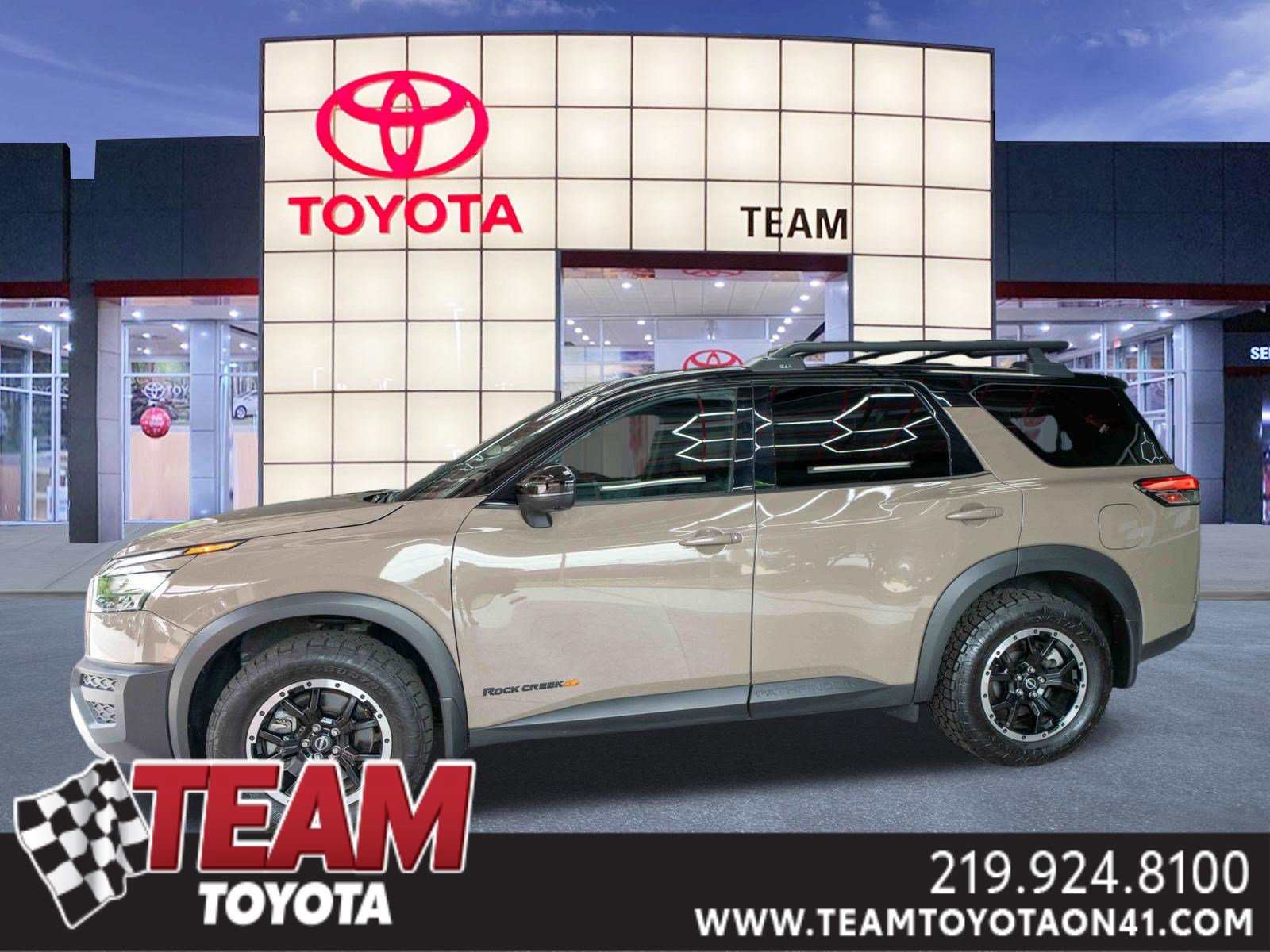 Used 2024 Nissan Pathfinder Rock Creek AWD/4WD image 1