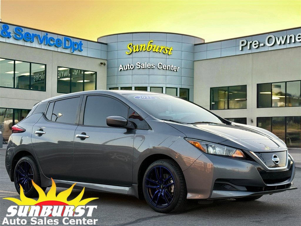 Used 2022 Nissan Leaf S image 1
