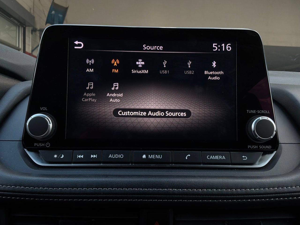 Used 2025 Nissan Rogue SV FWD image 33