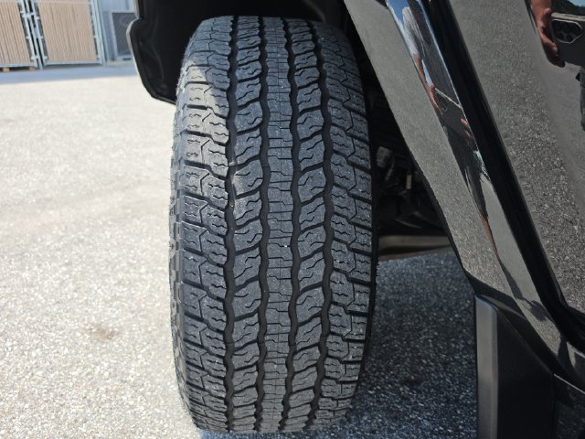 Certified 2025 GMC Hummer EV 3X AWD/4WD image 35