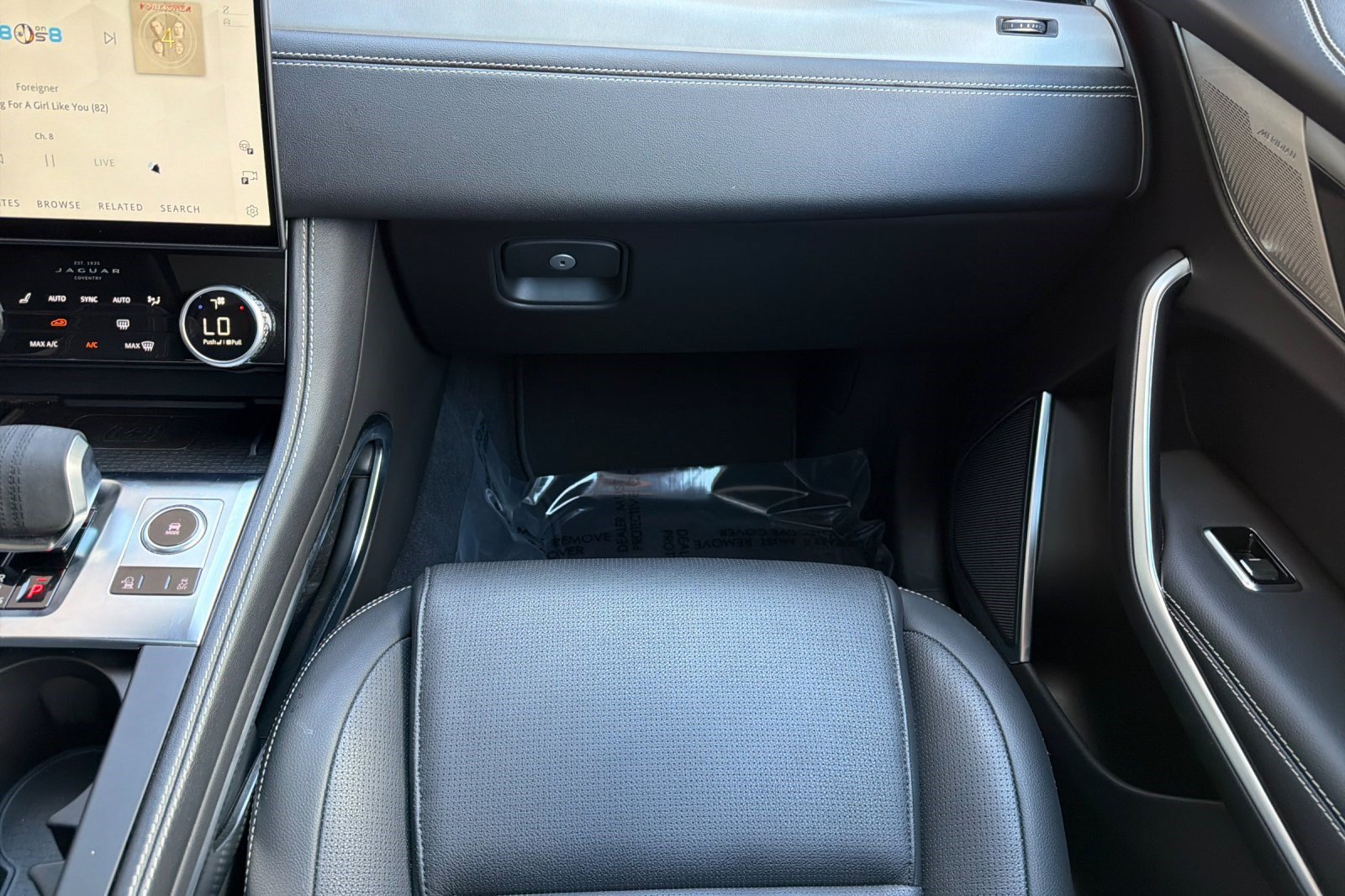 Used 2026 Jaguar F-PACE R-Dynamic S AWD/4WD image 34