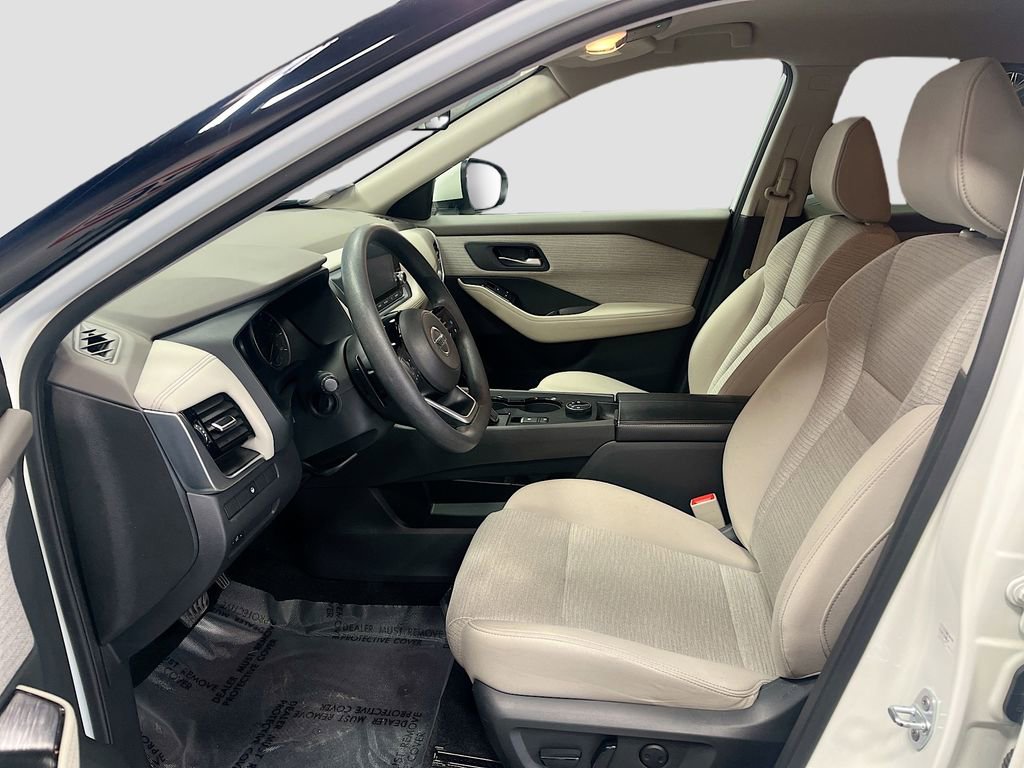 Used 2021 Nissan Rogue SV image 19