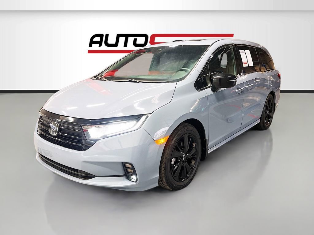 Used 2024 Honda Odyssey Sport image 3