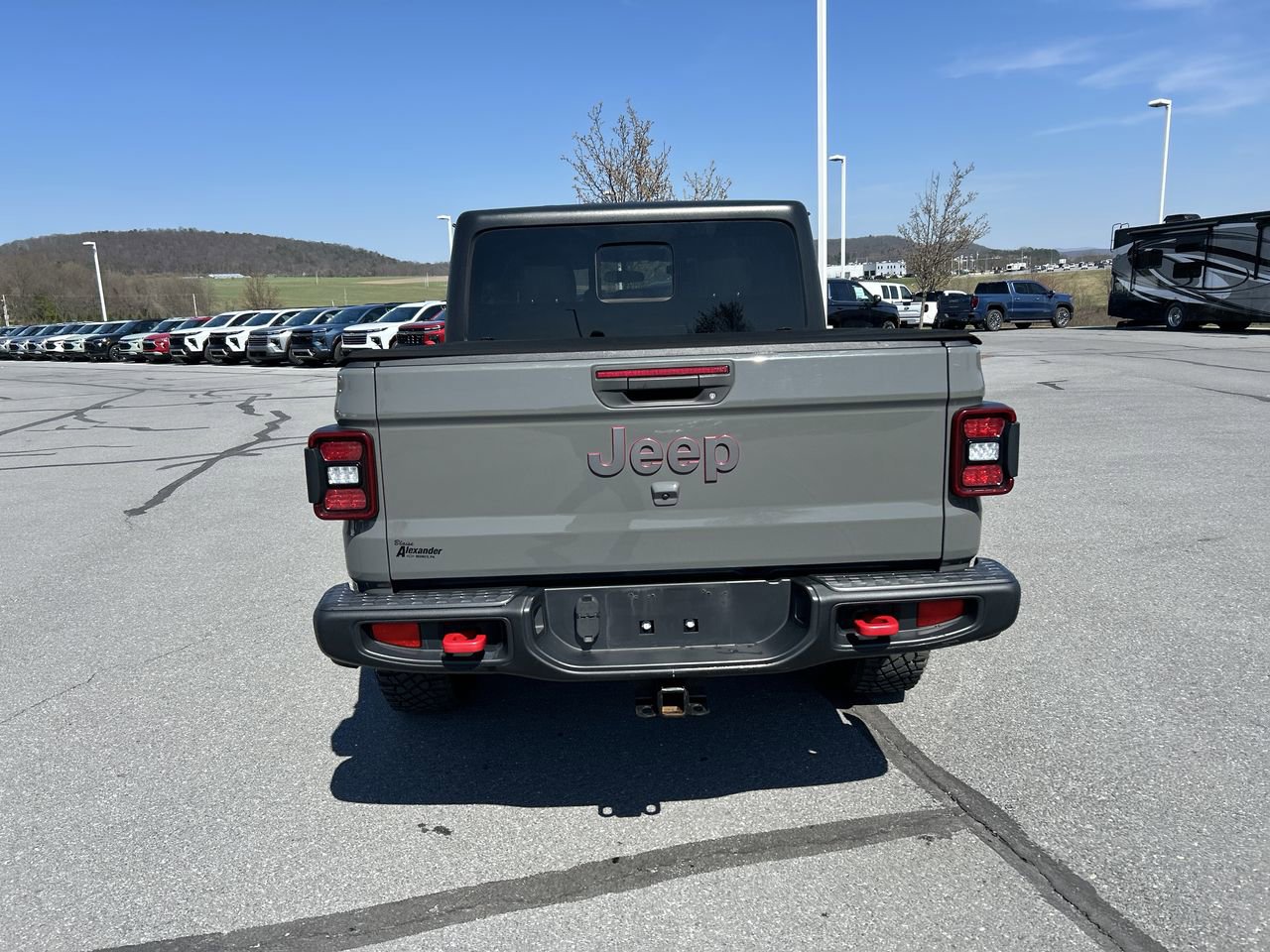 Used 2020 Jeep Gladiator Rubicon w/ LED Lighting Group AWD/4WD image 6