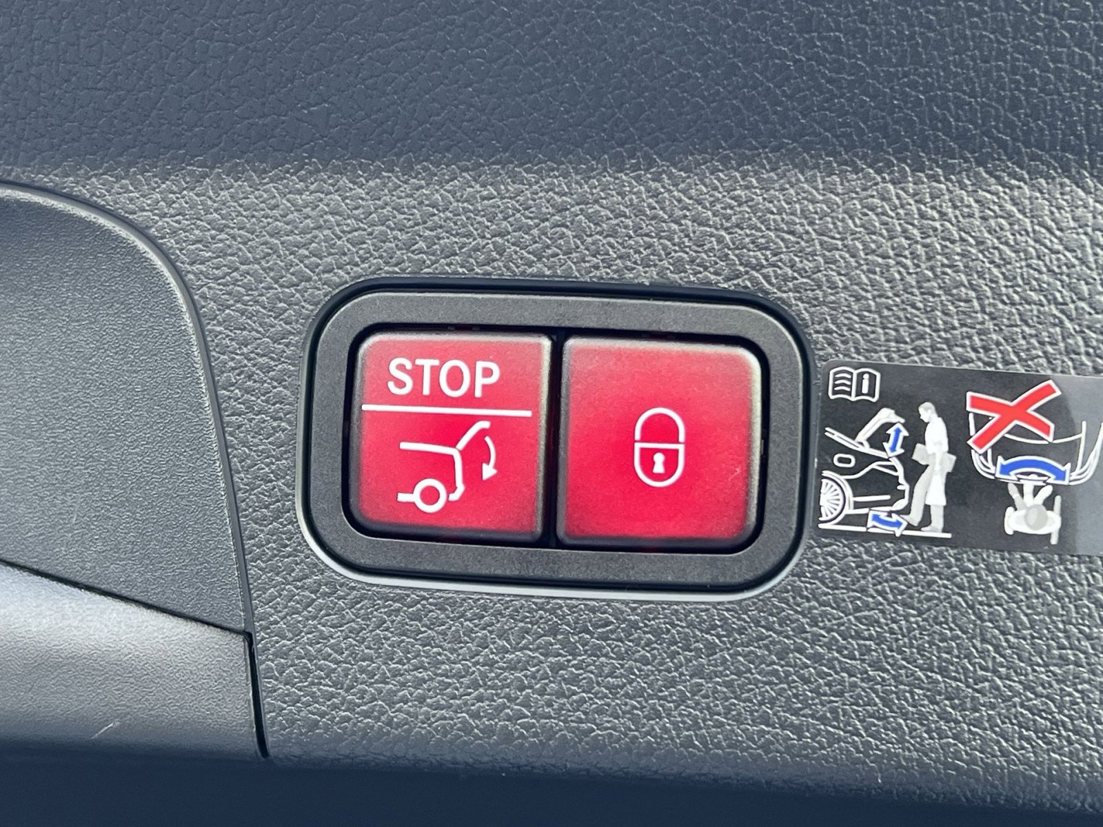 New 2026 Mercedes-Benz GLE 53 AMG 4MATIC Coupe image 25