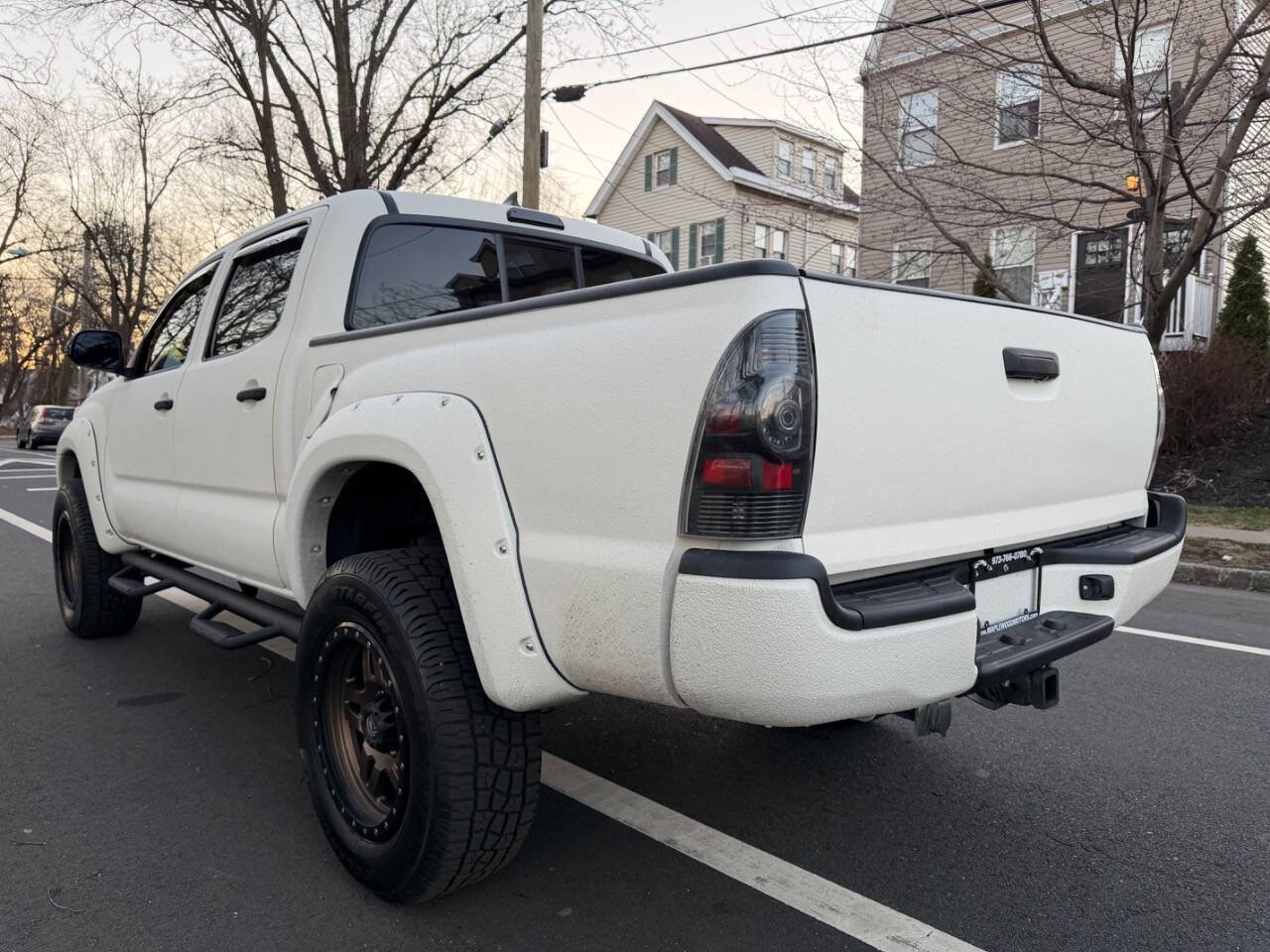 Used 2014 Toyota Tacoma 4x4 Double Cab w/ TRD Sport Package image 6
