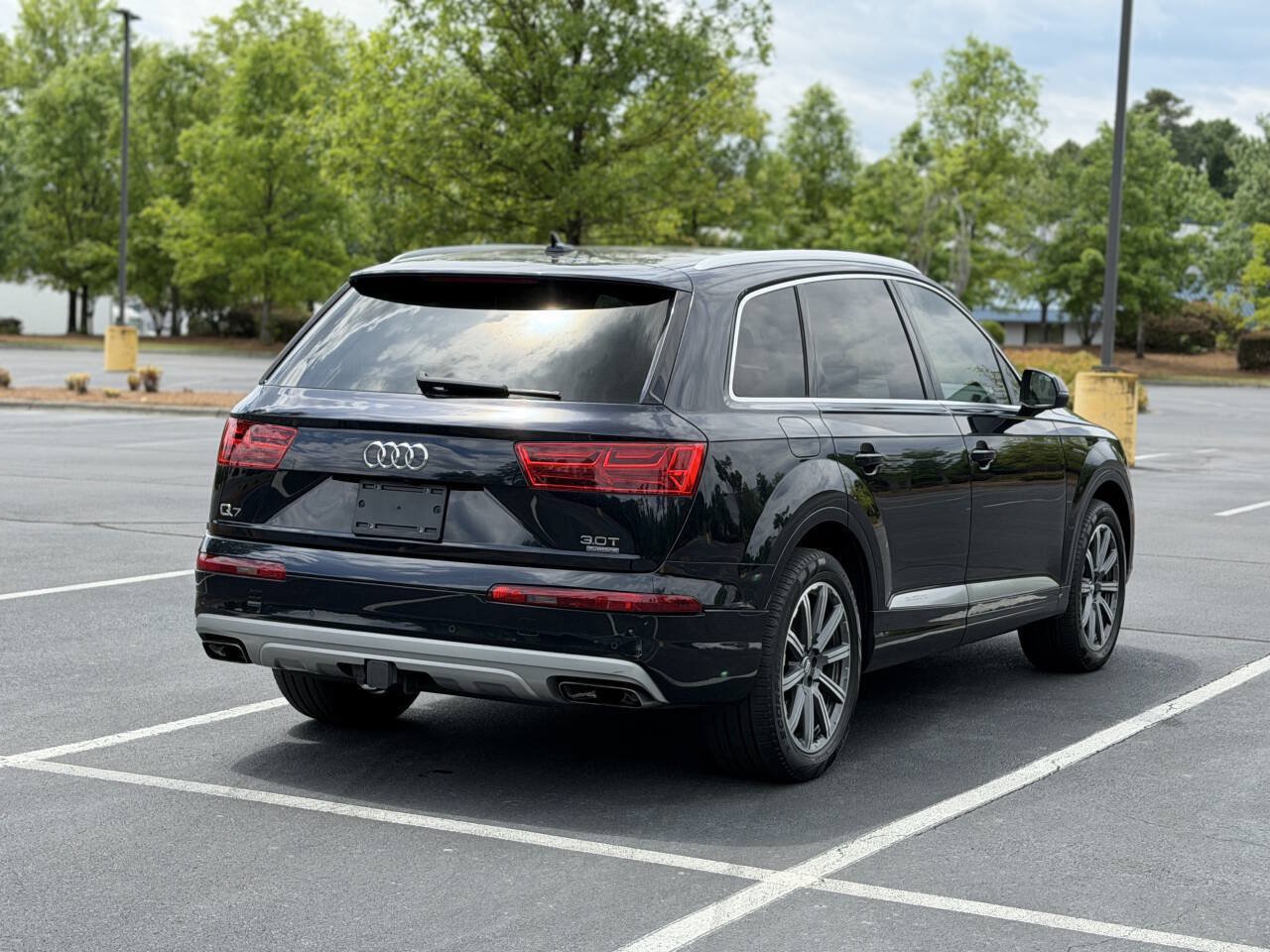 Used 2017 Audi Q7 3.0T Prestige w/ Prestige Package AWD/4WD image 7